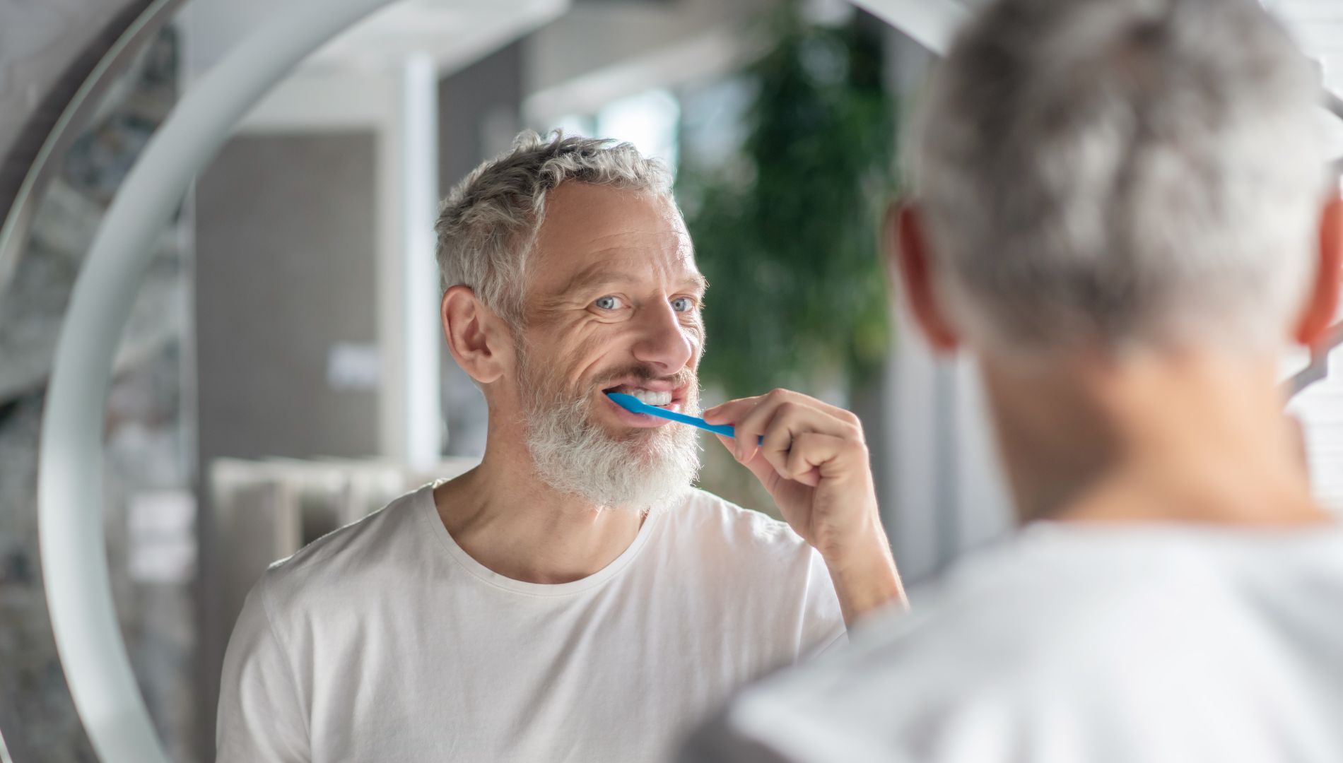 Što očekivati nakon operacije – vodič kroz prva 3 mjeseca All-on-4 zahvata