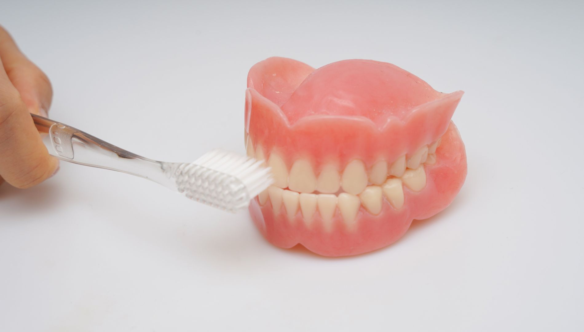 Najčešće greške kod održavanja mobilnih proteza